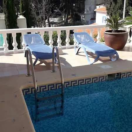 En Con Piscina 100 M De La Playa Moraira