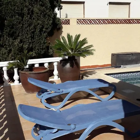 Apartment En Con Piscina 100 M De La Playa *